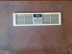 Toshiba 8L-688L MW/LW/SWx2 8 transistör radyo