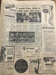 HÜRRİYET GAZETESİ  24 EKİM 1964 YIL 17 SAYI :5921---Yunanistan dan Afrika ya 10 Ayda 17 Bin İşçi Gitti ---Yunanistan ın Dışardaki İşçilerden Geliri Yılda 128 Milyon Dolar ---Karısı ,kendini terk eden asker  terhise  kadar çocuklarını yurda teslim etti ---7 Kişiyi tecavüz ederek öldüren katil idam sehpasında açık saçık  şarkılar söyledi ---İnsan Kasabı Üvey Oğlu Tarafından İtham Edildi --Dışişleri Bakanı Erkin Sinirlendi --381 Kişinin can verdiği Frejus Barajı faciasının duruşması başladı ---10 Senedir Güney Afrika da Orkestra Şefliği Yapan Türk Kadın ----Fenerbahçe ,bugün Altınordu ile oynuyor --M.Ceza Heyeti Kaymak ı Suçsuz Buldu ---Can Bartu ---18. Tokyo Olimpiyatları Bugün Kapanıyor : Basketbol finalinde Amerika Rusya yı 4. defa yendi :73-59---Galatasaray da amatör  takım var mı ?---Futbolda Macarlar Şampiyon Oldu ---1965 Türk Sinemasında Müzikal Fil Yılı Olacak ---3 Yıl sabırdan sonra yıldızlığa yükseldi ---Kadınların 20 senede emekli olması  istendi ---