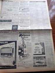 Milliyet Gazetesi - 1 Şubat 1961 - Kurucu Mecliste Bütçe Müzakeresi Başlıyor - Celal Bayar Hastalandı - Cemal Gürsel Ragıp Gümüşpala İle 50 Dakika Konuştu - Bir Maymun Fezada 15 Dakika Konuştu - Santa Maria Yolcularını Çıkarıyor - Ahmet Emin Yalman Vatan Gazetesinden Ayrıldı - İsrail'de 13 Yıl Başbakanlık Yapan Ben Gurion İstifa Etti - Devrim Aleyhtarı 32'lerden Biri Daha Dün İtirafta Bulundu - Zeki Müren Yeni Maksim Salonlarında - Çetin Altan Köşe Yazısı - Abdülcanbaz'ın Maceraları Çizgi Roman Çizen Turhan Selçuk - Ayın Adamı John Fitzgerald Kennedy - Cici Can Çizen Bedri - Sahne Aşkları Çizen Leonard Starr - Maruf Bey Çizen Martin - Boncuk Walt Disney - Cisko Kid Çizen Jose Salinas Rod Reed-  Ölüme Tuş Olan Şampiyon Yaşar Doğunun Hayatı Yazan Bedirhan Çınar Yazı Dizisi - Dario Moreno -  Reisicumhur Kupası Milli Ligle Beraber Başlayacak - Fenerbahçe'de Fikret Kırcan İşbaşında - A Milli Takım Antrenörlüğü İçin 3 Yeni İsim - Kulüpler Spor Toto İçin Teşkilat Kuruyor - Necmi Tanyolaç