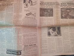 Akşam Gazetesi - 10 Teşrinisani 1938 - 10 Kasım 1938 - Bütün memleket matem içinde Atatürk bu sabah dokuzu beş geçe gözlerini dünyaya kapadı - Bayraklar yarıya indirildi - En büyük Türk'ün hayatı - Bizi biz yapan, Türke milliyetinin gururunu ve nefsine itimadı veren odur - Belediye Eminönü'nü açmak için ne kadar para verdi - Meş'um kadın - Haftalık piyasa - Şehir Haberleri - Hazin bir hadise - Saadetlerini dışarı varmıyan bir çift milyarder - Güzel konuşmak sanatı - Turgutlu Halkevi ve parti binası - Güneş kulübü hakkındaki asılsız neşriyat - Aspirin İlaç Reklamı - Bizde ilk defa piyanko nasıl başladı? İlk piyanko talihlisi - Kıyamet ne zaman kopacak - Brahma rahiplerini uğraştıran muamma - Zonguldakta resim sergisi - Hor Konkur - Küçük İlanlar - Hangi Renk Sizi Mesud Eder? - Neokalmina ilaç reklamı fotoğraf ve haberi - Tam Takım Gazete