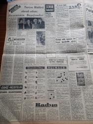 Milliyet Gazetesi - 30 Mayıs 1961 - Siyasi Faaliyet Haftaya Tamamen Serbest Oluyor - Sabık Bakanların Sorgusu Tamamlandı - Ethem Menderes'in Hatıra Defteri Adnan Menderes'i Yine Kızdırdı - Yümnü Üresin Öldü - Diyanet İşleri Bağımsız Oluyor - Hilton Otelinde Yine 70 Kişi Zehirlendi - Çetin Altan Köşe Yazısı - Ateşle Oynayan Kızlar Paris'in Nimfetleri - 27 Mayıs İnkılabı New York'ta Kutlandı - Abdülcanbaz'ın Maceraları Çizgi Roman Çizen Turhan Selçuk - Düşünen Makina Computer'ler Belki Bir Gün İnsanı Da Altedecek - Cici Can Çizen Bedri - Sahne Aşkları Çizen Leonard Starr - Boncuk Walt Disney - Maruf Bey Çizen Martin - Johnny Hazard Çizen Frank Robbins - Cisco Kid Çizen Jose Salinas Rod Reed- Milli Takımımız Dün Norveç'e Gitti - Boksör Fuat Birol Avrupa 3. Slaviç'i Yendi - Dünya Kupası Elemeleri - Milliyet Spor Toto Tahminleri - Futbol Federasyonu Başkanı Muhterem Özyurt - Milli Takım Antrenörü Sandro Puppo - Abdi İpekçi Güreşçilerle Beraber Fotoğraf