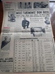 Milliyet Gazetesi - 30 Mayıs 1961 - Siyasi Faaliyet Haftaya Tamamen Serbest Oluyor - Sabık Bakanların Sorgusu Tamamlandı - Ethem Menderes'in Hatıra Defteri Adnan Menderes'i Yine Kızdırdı - Yümnü Üresin Öldü - Diyanet İşleri Bağımsız Oluyor - Hilton Otelinde Yine 70 Kişi Zehirlendi - Çetin Altan Köşe Yazısı - Ateşle Oynayan Kızlar Paris'in Nimfetleri - 27 Mayıs İnkılabı New York'ta Kutlandı - Abdülcanbaz'ın Maceraları Çizgi Roman Çizen Turhan Selçuk - Düşünen Makina Computer'ler Belki Bir Gün İnsanı Da Altedecek - Cici Can Çizen Bedri - Sahne Aşkları Çizen Leonard Starr - Boncuk Walt Disney - Maruf Bey Çizen Martin - Johnny Hazard Çizen Frank Robbins - Cisco Kid Çizen Jose Salinas Rod Reed- Milli Takımımız Dün Norveç'e Gitti - Boksör Fuat Birol Avrupa 3. Slaviç'i Yendi - Dünya Kupası Elemeleri - Milliyet Spor Toto Tahminleri - Futbol Federasyonu Başkanı Muhterem Özyurt - Milli Takım Antrenörü Sandro Puppo - Abdi İpekçi Güreşçilerle Beraber Fotoğraf