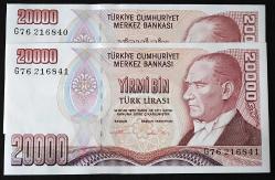 Türkiye Cumhuriyeti  7.emisyon 2. Tertip G Serisi 20 000 Bin Lira G76 216840 - 41  Seri Takipli   Not: Deste eziği mevcut