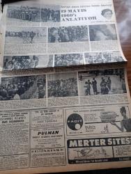 Milliyet Gazetesi - 19 Mayıs 1961 - 19 Mayıs Gençlik Ve Spor Bayramı - Milli Birlik Komitesi Anayasa'da Bazı Değişiklik Yaptı - Cemal Gürsel Gloucester Dük'üne Yemek Verdi - Yassıada Duruşmasında Baş Sanıklar Birbirine Düştü - Refik Koraltan ve Ethem Menderes'in Tuttuğu Hatıra Defterleri Celal Bayar Ve Samet Ağaoğlu'nu Kızdırdı - Sinop'ta Türk Ve Amerikan Askerleri Arasında Kavga Çıktı Bir Er Şehit Oldu - Dinimizde Reform Kemalizm Kitabı Yazarı Osman Nuri Çerman Fikirlerini Açıkladı - Grev Yapan 40 Şoför Nezaret Altına Alındı - Çetin Altan Köşe Yazısı - Bugünkü Burç Falınız - Kapsülde Bekleyiş Yazan Alan Shepard - Sanat Enstitüsü Yerine Teknik Lise İsteniyor - Abdülcanbaz'ın Maceraları Çizgi Roman Çizen Turhan Selçuk - İzmir'de Homoseksüellik Tesbit Ediliyor - Boncuk Walt Disney -  Anıtkabir Olayının Kahramanı Remziye Baturbaygil 19 Mayıs 1960'ı Anlatıyor - Balkanların En Modern Cezaevi Sağmalcılar'da Olacak - Yılın Sporcusu Mithat Bayrak Bugün Kupasını Alıyor - Şeref Has