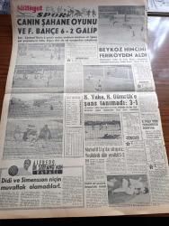 Milliyet Gazetesi - 17 Nisan 1961 - İstimlak Davası Bugün Başlıyor - 10 Sanık Arasında Adnan Menderes Haluk Şaman Emin Kalafat Ve Ethem Yetkiner Var - NATO Her Zamanki Gibi Kuvvetlidir - Devlet Ve Hükümet Başkanı Cemal Gürsel İnsanlığın Fezayı Fethedişini Takdirle Karşıladı - 147'ler Adına Yeni Bir Açıklama Yapıldı - 147'lerden Profesör Zeki Zeren Cumhuriyet Halk Partisine Giriyor - Ekrem Alican CHP Hırçınlaşıyor - Emekli Subayların Kurduğu Eminsu Derneği - Kadıköy İskelesindeki Turnikelerden İlk Günde 40 Bin Vapur Yolcusu Geçti - Adliyesi 10 Kilometre Uzakta Olan Kaza Eyüp - Abdülcanbaz'ın Maceraları Çizgi Roman Çizen Turhan Selçuk - Küba'nın Bombardımanı Birleşmiş Milletler'de Görüşüldü - Allahlık Ali Bey Çizen Swan - Maruf Bey Çizen Martin - Boncuk Walt Disney - Sahne Aşkları Çizen Leonard Starr - Can Bartu'nun Şahane Oyunu Ve Fenerbahçe İstanbulspor Karşısında Galip - Alfredo Di Stefano'nun Hayatı -  Karşıyaka Karagümrük'e Şans Tanımadı - Spor Toto Neticeleri - Milli Ligde Puan