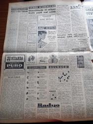 Milliyet Gazetesi - 3 Mayıs 1961 - Dün De Bir Felaket Günüydü Yangın+ Trafik Kazası - Yağmur Yağdığından Dün Fezaya Adam Atılamadı - 110 Bin İşçi Toplu İhtilaf Çıkaracak - Hürriyet Gazisi Hüseyin Onur Ayrı Kaldığı Üniversitesine Kavuştu - Yassıada'da Dün Bir Tanık Tevkif Edildi - Seçim Kanunu Dün Yürürlüğe Girdi - Fidel Castro Diktatörlüğünü Halka Tasvip Ettirdi - Çetin Altan Köşe Yazısı - İşte Vatan Cephe'lilerin İç Yüzü Yazan Çetin Altan - Fezaya Gidecek İlk Amerikalı Shepart Kendime Güveniyorum Dedi - Abdülcanbaz'ın Maceraları Çizgi Roman Çizen Turhan Selçuk - Hayır Doktor Hayır Yazan Margueritte Lees Yazı Dizisi - Cici Can Çizen Bedri - Sahne Aşkları Çizen Leonard Starr - Boncuk Walt Disney - Cisco Kid Çizen Jose Salinas Rod Reed - Tombik Çizen Trog - Allahlık Ali Bey Çizen Swan - Milli Ligin Kaderini Tayin Edecek Maç Fenerbahçe Beşiktaş Maçı 19 Mayıs Stadında Saat 21 de - Fenerbahçe Beşiktaş Maçını Hakkı Gürüz İdare Edecek - Beşiktaş Amerika'ya Gitmekten Vazgeçti - Sandro Puppo