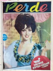 TÜRKAN ŞORAY FOTOĞRAFI, TIPKI BASIM, 35 x 25 cm EBADINDA,KALİTELİ KUŞE KAĞIT BASKI