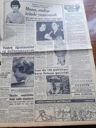Milliyet Gazetesi - 13 Mayıs 1961 - Devrim Aleyhtarı Hadiseler Üzerine Cemal Gürsel Son Ve Kati İhtarını Yaptı - Bulgarlar Türk Güreşçisi Ömer Dikmen'i Kaçırdı - Anayasayı İhlal Davasında Esat Budakoğlu Adnan Menderes'i İtham Etti NATO Yardımı Uzun Vadeli Olacak -  Liseyi Bitirenin 4 Ay Az Askerlik Yapması İsteniyor - Silahlar Konuşuyor Oynayanlar Fikret Hakan Sadri Alışık - Bugünkü Burç Falınız - Yedek Öğretmenler Oy Kullanmayacak - Abdülcanbaz'ın Maceraları Çizgi Roman Çizen Turhan Selçuk - Cici Can Çizen Bedri - Allahlık Ali Bey Çizen Swan - Tombik Çizen Trog - Cisco Kid Çizen Jose Salinas Rod Reed - Johnny Hazard Çizen Frank Robbins - Demir Yumruk Çizen John C. Murphy - Maruf Bey Çizen Martin - Philips Radyo - Lefter Küçükandonyadis'in Milli Takımdan Af Talebi Kabul Edildi - Galatasaray Kulübünde İhtilaf Yok - Avrupa Basketbol Şampiyonasından Notlar Yazan Orhan Türel - Hamit Kaplan Grekoromende Güreşmeyecek - Şekerhilal Adana Demirspor Maçı