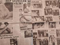 Haftanın Sesi Haftalık Magazin ve Siyasi Aktüalite Gazetesi - 23 Ekim 1987 - Sayı:43 - Çifte ihanet - Kadir İnanır - Sibel Turnagöl - Tarık Akan - Harika Avcı - Reha Süren - Sevtap Parman - Yine aldattı yine terk etti - Seher Şeniz - Moneer El Sheeva - Feysun Canatan - Hollandalı Dora - Mehmet Ali Ağca - Asım Ekren - Osman Yağmurdereli - Fikret Hakan - Belkıs Akkale - Hep güzeller mi sevilir? - Biz... Siz... Onlar... - Ajda Pekkan - Hilal Koray - Arkadaşım Yılmaz Güney - Hulki Saner - Bulmaca - AGORa - Mennan Gözdamla - Müzeyyen Senar - Bülent Ersoy - Ünal Narçın - Sevim Tuna - Filiz tuna - Küçük Ceylan - Lütfiye Yumlu - Nilüfer Özdemir - Nebahat Çehre - Taklitlerinizden Sakınınız - Kadir İnanır - Çiğdem İşbilir - Türkan Şoray - Emin And - Ahu Tuğba - Yeşim Soydan fotoğraf ve haberi - Gazete tam değildir sadece 10 sayfası mevcuttur