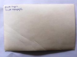 EMEL SAYIN'IN EŞİ İSMET KASAPOĞLU İLE ORİJİNAL FOTOĞRAFI - 13 x 9 cm EBADINDA - 1970'LERDEN - SİYAH & BEYAZ