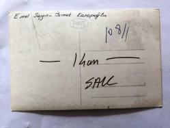 EMEL SAYIN'IN EŞİ İSMET KASAPOĞLU İLE ORİJİNAL FOTOĞRAFI - 13 x 9 cm EBADINDA - 1970'LERDEN - SİYAH & BEYAZ