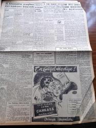Dünya Gazetesi - 28 Aralık 1960 - Falih Rıfkı Atay Köşe Yazısı - Yassıada'da Mahkemelere Sürat Kazandırılacak - Atatürk'ün Ankara'ya İlk Ayak Basışının 41. Yıldönümü Coşkuyla Kutlanmıştır - 31. Kilometre Olayları Duruşması Başladı - Kağıt Fabrikaları Genel Müdürü Enver Atafırat Ve Arkadaşları Dün İzmit'te Yargılanırken Görünüyorlar - Menderes'in Sulama Kanalları Patladı - İstanbul'un Elektriği De Politikaya Alet Olmuş - Öldürmek İçin Yazan Jean Forton Yazı Dizisi - Cezayir'de Yeniden Çarpışmalar Oldu - Cumhuriyetçi Köylü Millet Partisi Dün Kurucu Meclise Katılacak Üyeleri Seçti - Zenci Şarkıcı Sammy Davis'in Sarışın Karısı Çocuk Bekliyor - Sahneden İdam Hücresine Yazan Sadi Tek Yazı Dizisi - Lindi Çizgi Roman - Roy Rogers Çizgi Roman - Yargıç Parker Çizgi Roman - Dr. Çat Çizen Bozz - Leonardo Da Vinci'nin Tablosunu 2 Milyon Dolara Satmadı - Fenerbahçe'yi Dün Naci Bostancı Çalıştırdı - Beşiktaş Cuma Akşamı Kampa Girecek - Spor Toto Tahmini -Galatasaray Futbol Takımı Dün Basketbol Oynadı