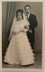 GELİN VE DAMAT FOTOĞRAFI ,08.12.1963, ORİJİNAL SİYAH & BEYAZ, 14X9 EBADINDA - 1940'LAR, 1950'LER, 1960'LAR ve 1970'LER TÜRKİYE'SİNDEN NOSTALJİK DOĞUM GÜNÜ HEDİYESİ