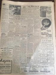 HÜRRİYET GAZETESİ 3 AĞUSTOS 1965 YIL :18 SAYI : 6199--CKMP Genel Başkanı: Türkeş in ilk emri kravat takınız ---Yunan Dışişleri Bakanı ,Kıbrıs İşini Dostlukla Halledelim Dedi --Beli  sıkılan tavşan ıslık çalınca ,hırsız üçüncü kattan atladı ---İnönü ,Kıbrıs için hükümeti ikaz ediyor ---185 Türk Münih te  Çöpçülük Yapıyor ---Seçim faaliyetleri bu sabah  başlıyor --Bir ruh hastası  yengesini bıçakladı --Hormon tedavisi gören kadın yediz doğurmuş ---Cesedi denizden çıkarılan Ege aşçısının karısı kocam öldürüldü ---Kervan Film :196-1966  senesinin şaheserleri iftarla sunar ---Akdeniz kıyısındaki Fransız sayfiye kasabaları yanıyor ---Zeki Müren  :Son Kongresi 6 Ağustos --Sebze ve meyve boykotu geri tepti ---Galatasaray da yeni sezonu açtı --Seyinci Sion un yegane kuvvetidir ---Antrenör Hold ,Anderlecht Espanol maçını seyredecek --Beşiktaş ı yeni sezonda en iyi takım olarak seyredeceksiniz --Ölümden dönen ünlü film yıldızı 4. çocuğunu dünyaya getirmek üzere --