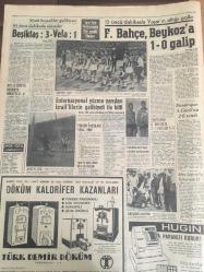 HÜRRİYET GAZETESİ 16 AĞUSTOS 1965 YIL :18 SAYI :6212--Memleketimize 6 ay içinde 115 bin turist geldi ---Ormandaki vahşi düello da koruculardan biri can verdi ---Güney sınırları kapatıldı --Aday olan eski DP lilerin çocuk ve akrabaları AP li  idarecileri telaşa düşürdü --Özden Çelik ,bu defa bir kolej  talebesi ile evlendi ---Petrokimya tesisleri on bin kişiye iş sahası açıyor ---Ürgüplü ile Mikoyan  uzun uzun görüştüler --Meşhur  rejisör  Vadim J. Fonda ile evlendi ---Almanya da ki işçiler ,sosyal  güvenlik anlaşmasının kısa zamanda çıkarılmasını istedi --Adnan Şensoy --Beşiktaş :3 Vefa :1 --Fenerbahçe ,Beykoz a 1-0 galip --Enternasyonal yüzme yarışları İsrail 'lilerin galibiyeti ile bitti --Demirspor A.Gücü nü 2-0 yendi --PTT ,H.Tepe yi hezimete  uğrattı :3-0--Şekerspor G.Birliği ni 2-1 mağlup  etti --Milli piyango dün çekildi --Erkek olduktan sonra ---Ayaklanan zencilere karşı gözyaşı bombası kullanıldı --Petro kimya tesisleri on bin kişiye iş sahası açıyor --