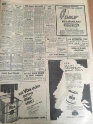HÜRRİYET GAZETESİ 16 AĞUSTOS 1965 YIL :18 SAYI :6212--Memleketimize 6 ay içinde 115 bin turist geldi ---Ormandaki vahşi düello da koruculardan biri can verdi ---Güney sınırları kapatıldı --Aday olan eski DP lilerin çocuk ve akrabaları AP li  idarecileri telaşa düşürdü --Özden Çelik ,bu defa bir kolej  talebesi ile evlendi ---Petrokimya tesisleri on bin kişiye iş sahası açıyor ---Ürgüplü ile Mikoyan  uzun uzun görüştüler --Meşhur  rejisör  Vadim J. Fonda ile evlendi ---Almanya da ki işçiler ,sosyal  güvenlik anlaşmasının kısa zamanda çıkarılmasını istedi --Adnan Şensoy --Beşiktaş :3 Vefa :1 --Fenerbahçe ,Beykoz a 1-0 galip --Enternasyonal yüzme yarışları İsrail 'lilerin galibiyeti ile bitti --Demirspor A.Gücü nü 2-0 yendi --PTT ,H.Tepe yi hezimete  uğrattı :3-0--Şekerspor G.Birliği ni 2-1 mağlup  etti --Milli piyango dün çekildi --Erkek olduktan sonra ---Ayaklanan zencilere karşı gözyaşı bombası kullanıldı --Petro kimya tesisleri on bin kişiye iş sahası açıyor --