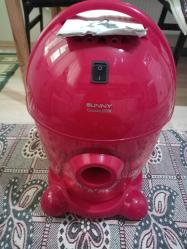 SIFIR, TEMİZ SUNNY 2000W. ELEKTRİKLİ SÜPÜRGE SU HAZNELİ TOZ TUTMA ÖZELLİKLİ.