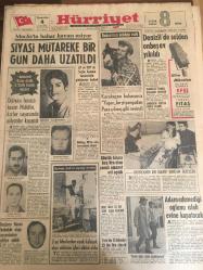 HÜRRİYET GAZETESİ 4 MAYIS 1966 YIL :19 SAYI :6468---Siyasi mütareke bir gün daha uzatıldı --Dünyayı haraca kesen Muhittin kızlar sayesinde milyonlar kazandı ---Denizli den selden on beş ev yıkıldı --Karakaçan bulununca Yaşar lar piyangodan para çıkmış gibi sevindi --Günlük kirası beş lira olan çocuk emanet evi açıldı --Donjuan Hasan Tövbekar olup cezaevinden  tahliye edildi --2 Ay filmlerden uzak kalacak olan aktörün işleri altüst oldu ---Adam edemediği oğlunu ıslah evine kapatacak ---Toto da 13 bilenler 23 bin  lira alacak ---8 Belediye görevlisinin vazifelerine son verildi ---Damatlar  görünmeyince gelinler ağlamağa başladı ---Fenerbahçe ,Denizli de Karagücü ile oynuyor ---Balkan Şampiyonası na katılacak Milli Boks Takımı adayları belli oldu --Güreşçiler fazla kilolarını attılar --Yunan kızları soyunmayı öğreniyor --8 kere yenişemeyen ünlü oyuncuları  60 milyon Moskovalı radyo ve televizyonlarıyla izliyorlar ---Kısa etek modası  şimdi de gelinlere sirayet etti ---