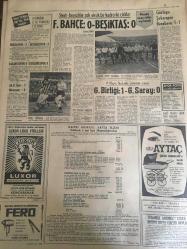 HÜRRİYET GAZETESİ 2 MAYIS 1966 YIL :19 SAYI :6466--Partiler arasındaki siyasi mütareke bugün bitiyor --141 VE 142 .maddeleri tadil edecek tasarı hazırlanıyor ---Ama bir çalgıcı ile artist olmak için yollara düştü ---Türk işçilerinin hücumuna uğradı ---AP Çorum Milletvekili İhsan Akhun Öldü ---Bir kızın kalbi durduktan sonra 7 dakika sonra çalıştırıldı ---İzmir Fuar Göl Gazinosu :Güler Göksel ,Gonca Gül ---Fenerbahçe :0 Beşiktaş :0--G.Birliği : 1 Galatasaray :0--Bursaspor :2 Beyoğluspor : 0---Sevilen Plak : Dursun Salkım ---Altın Mikrofon İstanbul da --Finalistler İstanbul da ki dört konsere hazır --Radyo programları ---Beyazıt Cami önünde 60 dükkan yapılacak --Johnson un küçük kızı Luci :Babamı ancak başkan olduktan sonra sık sık görebildik dedi ---Göztepe Şekerspor Berabere :1-1--Ad.D.Spor :1 Güneşspor :0--Altın Mikrofon  finalistleri denizin zevkini çıkardılar --Konya da ki Alaaddin Caminin Bir Kısmı Çöktü ---Bir nalbant kaz yumurtasına nal çaktı --