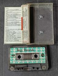 D.J. UĞUR * WORLD HITS * DISCO MAGIC * MIX-4 * KASET