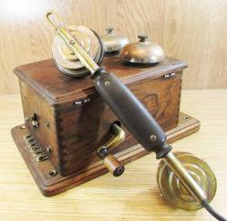 1900 Ler AnTiKa ÖSTERREICHISCHE Telefonefabrik A.G  BÜYÜK DUVAR TELEFONU.....KOLEKSİYONLUK