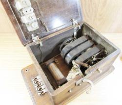 1900 Ler AnTiKa ÖSTERREICHISCHE Telefonefabrik A.G  BÜYÜK DUVAR TELEFONU.....KOLEKSİYONLUK