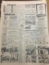 HÜRRİYET GAZETESİ 3 TEMMUZ 1965 YIL :18 SAYI:6163 --Kahvehaneyi artık 60 yaşında Mazal Nine çalıştırıyor ---332 Milyon Dolarlık Mal İthal Edilecek ---Gecekondu Peygamberi Emniyete en Kolay Duayı Bile Okuyamadı ---Petrol için CHP li iki Mebus dün Sille -tokat kavga etti ---Kuveyt e dün koç yumurtasını ile beyin ihraç ettik ---Tarım ilaçları fabrikasında dün de grevci işçiler ile jandarma çatıştı ---Milyoner kadınlardan Benedici şoförden ayrılıp fakir bir polisle evlendi ---Clay ,Mısırlı Bir Garson Kıza Aşık Olmuş ---9500 asker koruduğu  hava alanını 25 çeteci altüst etti ---Ercan ,Fenerbahçeli Oldu --Basri nin jübile maçı bu gece oynanıyor ---Ordu futbol takımımızın  galibiyeti sevinç yarattı --Fenerbahçeli Ergun Avusturya ya gitti --Truvalı Helen i Zerrin Arbaş oynayacak --SAP ve KAP Partilerinin Seçim Propagandası Tekirdağ ı altüst etti ---Harpokulu talebeleri de affedilecek --