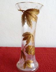 Cam vazo altın yaldızlı. 19 Y.y. Y:17 cm.