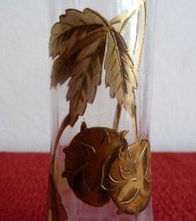 Cam vazo altın yaldızlı. 19 Y.y. Y:17 cm.