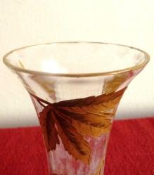 Cam vazo altın yaldızlı. 19 Y.y. Y:17 cm.