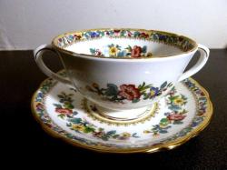Coalport 1780 imzalı İngiliz porselen yemek  takımı. İmzalı. 19 Y.y. 98 parça