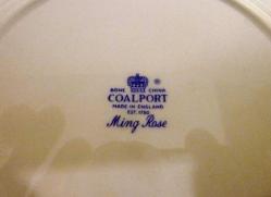 Coalport 1780 imzalı İngiliz porselen yemek  takımı. İmzalı. 19 Y.y. 98 parça