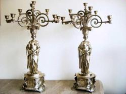 Bronz üzerine gümüş kaplama  çift ampir şamdan. 10 Mumluklu  Y:82 cm.