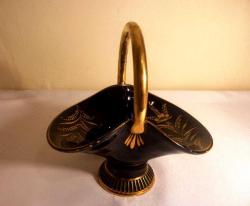 Kobald mavisi sepet formunda şekerlik. Y:15 cm.