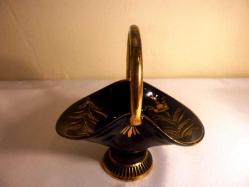 Kobald mavisi sepet formunda şekerlik. Y:15 cm.