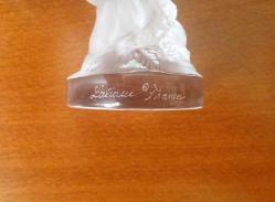Lalique imzalı cam heykel. Orijinal Y:14cm