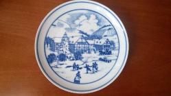 Hutschenreuter imzalı porselen el boyamasi  tabak. Damgalı Ç:20cm