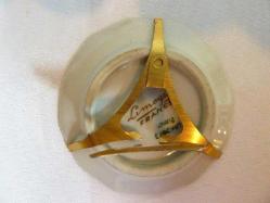 Limoges imzalı porselen duvar tabağı.  Ç:7cm