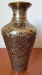 Bronz yüzeyi el kakmalı İslamik antika vazo. 19. Y.y. Y:17cm