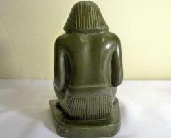 Mermer tozundan yapılmış eski Mısır tanrıçası heykeli. Y.18cm. Taban. 12.5x10cm.