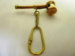 Pirinç silistre gemici düdüğü anahtarlık. Boy 7cm.