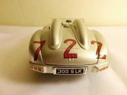 Mercedes Benz 300 SLR diecast metal araba. Burago üretimi. 1:18