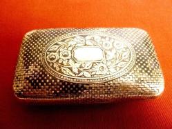 Van işi savatlı gümüş sigara  tabaka  kutusu. Damgalı. 128gr 10x5,5cm.