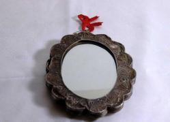 Gümüş, el kakması 900 ayar damgalı Masonik duvar aynası. 14x11cm.