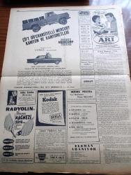 Cumhuriyet Gazetesi - 21 Ekim 1960 - Nadir Nadi Köşe Yazısı - Dünkü Duruşma Sadece Bir Saat Sürdü Ve Müdafaalar Yapıldı Köpek Davasında Karar Pazartesiye Kaldı -  Celal Bayar Karar Lehte Veya Aleyhte Olsun Mühim Değil Dedi - Dünkü Duruşmada Yalnız Celal Bayar'ın Kızı Nilüfer Gürsoy Hazır Bulundu - Yassıada İntibaları Yazan Cevat Fehmi Başkut - Dışişleri Bakanı Selim Sarper Atina'da Yapılacak Temaslardan Çok Ümitli - Sabah Şarkısı Yazan Taylor Caldwell Yazı Dizisi - Şişli Camiini Yaşatma Derneğinin Yaptıracağı Dükkanlar - Fransa'da Beşinci Cumhuriyet En Ciddi Krizi Geçiriyor - Burhan Felek Köşe Yazısı - Resimli Roman Başkasının Günahı Çizen Yves Sayol - Tiyatro Cephede Piknik Yazan Lütfi Ay - Fenerbahçe Kız Voleybol Takımı Şampiyon Kulüpler Turnuvasında - Can Bartu Ve Metin Oktay Aftan İstifade Ediyorlar - Fenerbahçe Ankaragücü Maçı - Arı Bisküvileri - Ford Motor Comet'i Takdim Eder - Radyolin Diş Macunu - Kodak - Hermes Precisa Yazı Makineleri -  Ali Ulvi'nin Fırçasıyla Oktay Engin