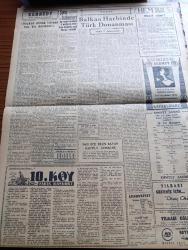Cumhuriyet Gazetesi - 29 Aralık 1960 - Nezaret Altında Bulunan 65 Kişinin İsimleri Açıklandı - Mühim Bir Edebi Hadise Ölümünden 4 Yıl Sonra Reşat Nuri Güntekin'in Bir Romanı Bulundu - İstanbul Temsilciliklerinin Hepsini CHP Adayları Kazandı - Profesör Tarık Zafer Tunaya - Devlet Ve Hükümet Başkanı Cemal Gürsel İç Olaylarla İlgili Bir Demeç Verdi - Uşak Hadiseleri Sanıkları İçin 20 Yıla Kadar Hapis İsteniyor - Topkapı Olayları Günü Teybe Alınan Bir Telsiz Muhaberesi Dinletildi - 60 Sabıkın Gayrımeşru Serveti 12 Milyon Lira - 147'lerle İlgili Kanunun 5. Maddesi Kaldırılıyor - Atatürk'e El Uzatan Köy Öğretmeni Nasıl Yakalandı - 10. Köy Yazan Fakir Baykurt Yazı Dizisi - Amerika'nın En Genç Cumhurbaşkanı Kennedy Hayatı Macera Ve Mücadeleleri Yazan James MacGregor Yazı Dizisi - Burhan Felek Köşe Yazısı - Belçika'da Devam Eden Grevler Siyasi Ve İhtilalci Mahiyette Görülüyor - Af Kanunundan Bu Yana İstanbul'da 172 Hırsızlık Vakası Tesbit Edildi -  Galatasaray Lisesi Orta Grup Şampiyonu Oldu