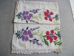 KANAVİÇE  İŞLEMELİ  - ÇİFT KİŞİLİK YASTIK