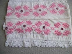 KANAVİÇE  İŞLEMELİ  - ÇİFT KİŞİLİK YASTIK