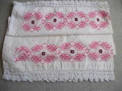 KANAVİÇE  İŞLEMELİ  - ÇİFT KİŞİLİK YASTIK