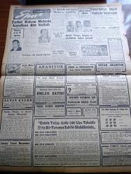 Cumhuriyet Gazetesi - 2 Şubat 1957 - Muhalefetin İşbirliği Mevzuu Tazeleniyor - Dokunulmazlıklarının Kaldırılması Taleb Edilen Milletvekilleri - Bütün Dünyayı İlgilendiren Aşk Macerası -  Adnan Menderes Dün Gece Libya'dan Döndü - İşçi Evleri Ve Resmi Arabalar İçin Sorular - İhtiyarlık Ölüm Sigortaları Tasarısı Mecliste Görüşüldü - 127.000  Kişiye 125.000 Ton Kömür Dağıtıldı - Suudi Arabistan Kralı Suud Amerika'da 60 Cadillac Ismarladı -  Belediye Zabıtası Dün Çalışmaya Başladı - İdam Sehpasında Can Veren Devletliler Derleyen Cemaleddin Saraçoğlu Yazı Dizisi - Despot Yazan Reşat Enis Yazı Dizisi - İkinci Bayezidin Çocukları Yazan Haluk Y. Şehsuvaroğlu - Tito'nun Amerika Seyahati Geri Kaldı - Kıbrıs'ta Tedhişçiler Bir Türkü Yaraladılar - Soprano Leyla Gencer Brezilyaya Davet Edildi - Londra'da Bulunan Kıymetli Türk Yazma Eserleri - Kadın Moda Köşesi - 1956 1957 Yunus Nadi Mükafatı Şiir Müsabakası - Resimli Romanımız Zırhlı Haydud Çeviren Mazhar Kunt Yazı Dizisi - Futbol Hakem Mektebi